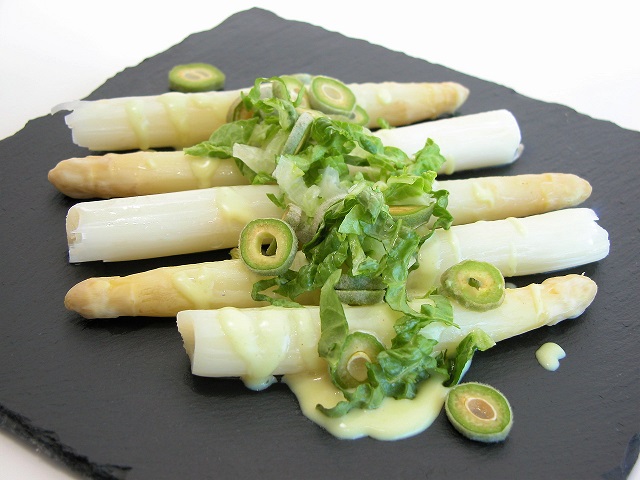 Hvide asparges med grønne mandler - Kopi mini